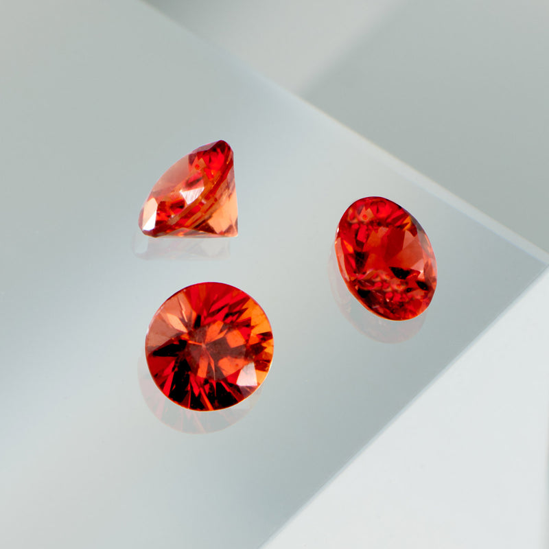 Serti Red Sapphires Ring 4 grain-rails - Complete round 1.5 mm / 0.50 carat