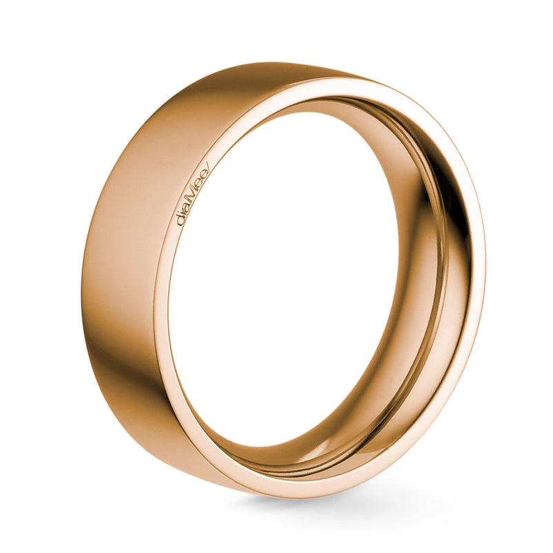 Smooth Gold Wedding Ring 7 mm