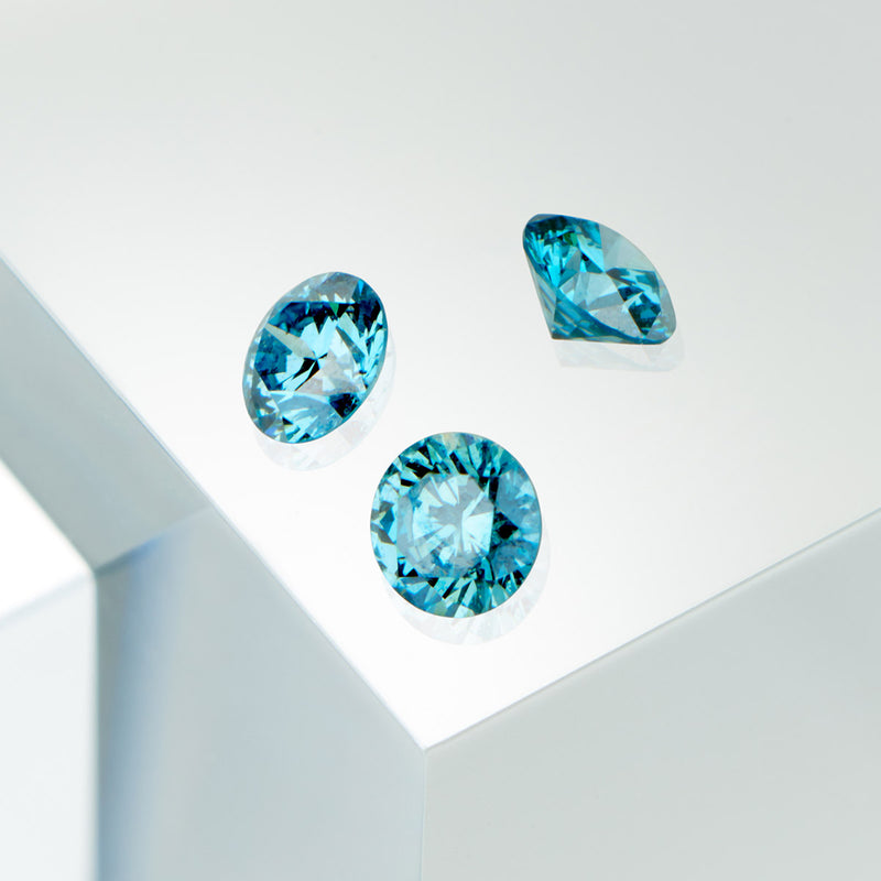 Bague Diamants bleu Azur Serti 4 grains-rails - Tour complet 2.5 mm / 1.5 carat
